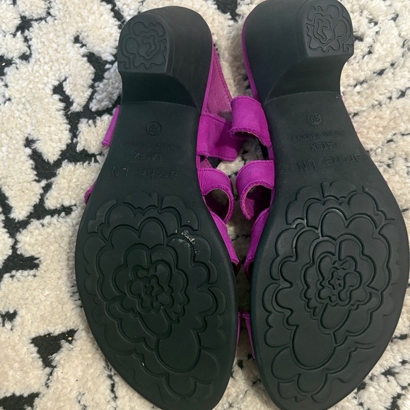 Arche Vibrant Purple Women's Sandals - Picture 4 of 4